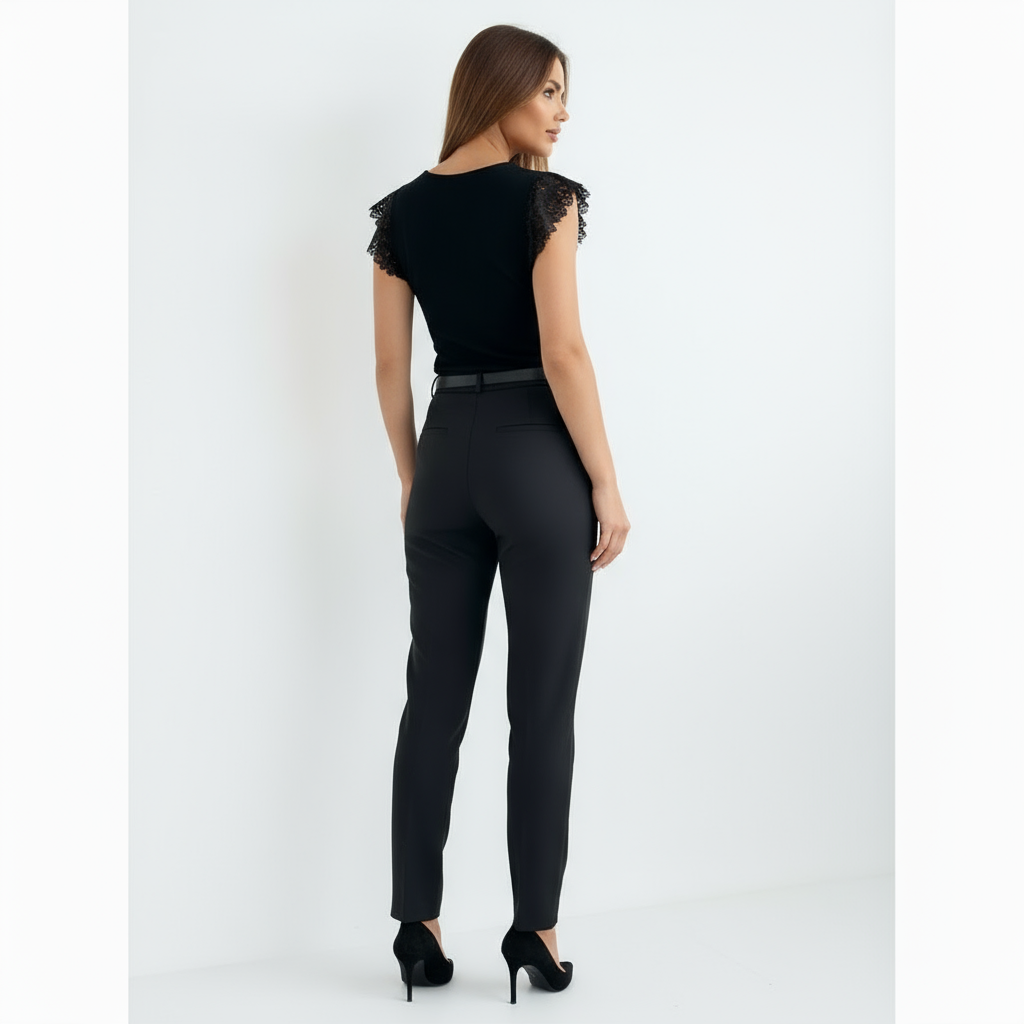 Ava | Top met Kanten Schouderdetails