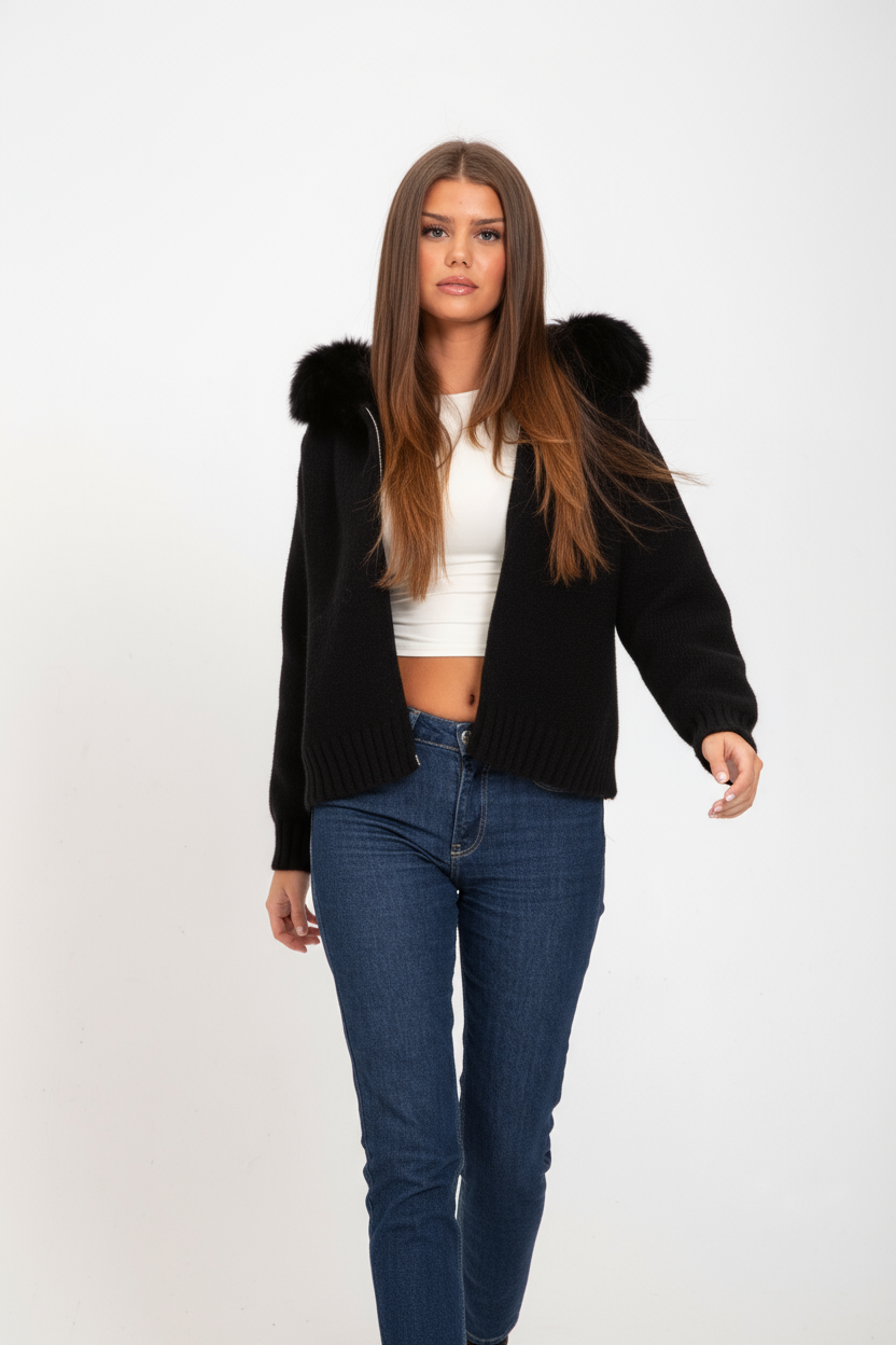 Faye | Gebreid Vest met Faux Fur Kraag