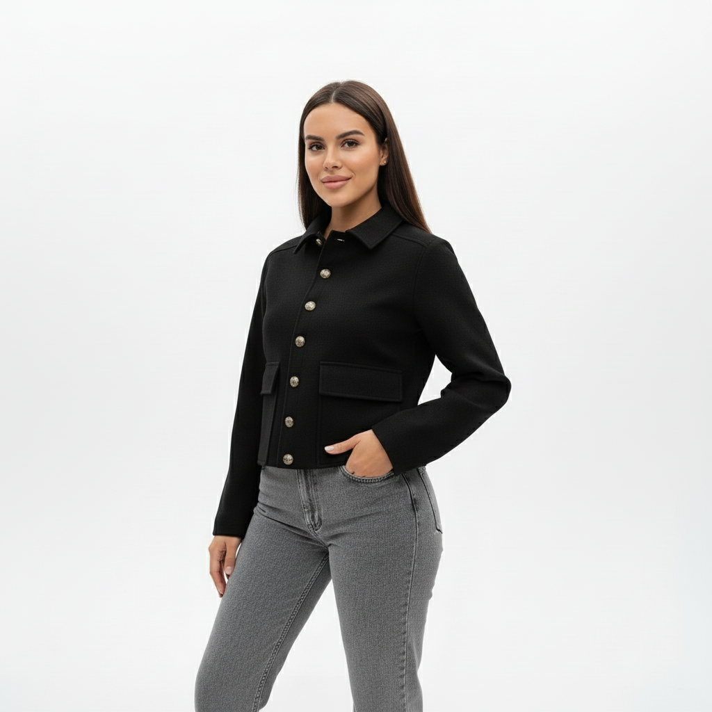 Claire | Kort Wolmix Jasje met Knoopsluiting