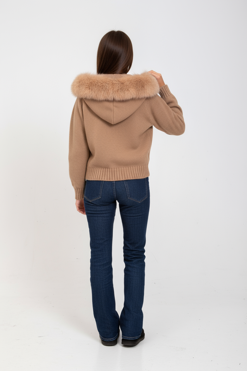 Faye | Gebreid Vest met Faux Fur Kraag